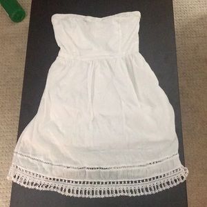 White strapless dress
